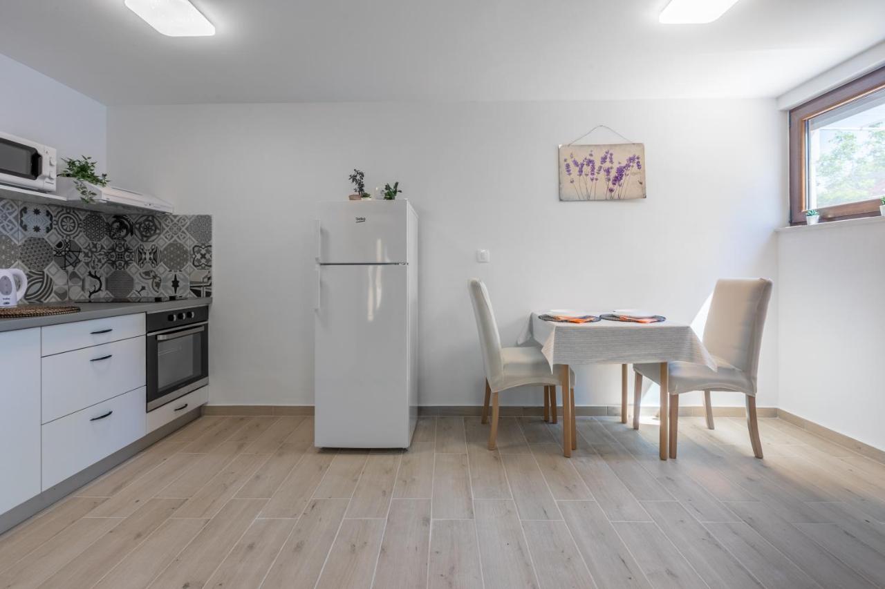 Apartments Kira Цриквеница Экстерьер фото